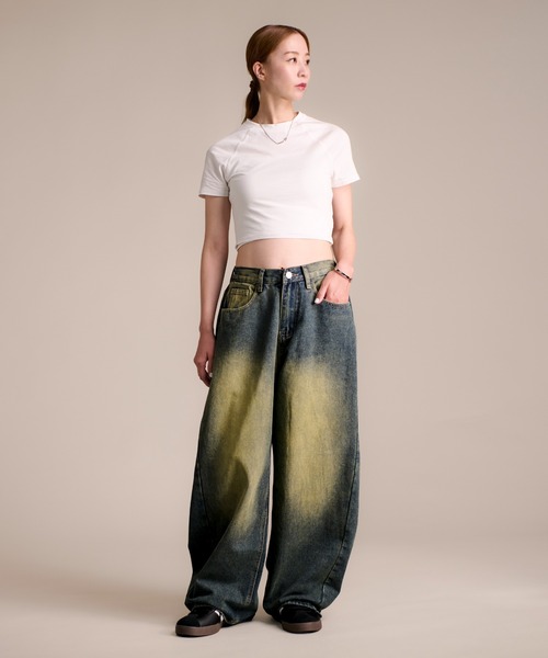 MAISON SELECT(メゾンセレクト)の「7A3 サイドタックワイドデニム SHORT DD5006(デニムパンツ・レディース・ライトブルー/ブラック/ブルー/ブルー系その他・M/L/XL/S)」の18枚目の写真