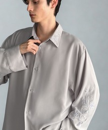 Classical Origin(�N���V�J���I���W��)�́u�����镞�B�v�h�J�g�����[�Y�h���[�v�V���c�i�����j�^Embroidery Loose Drape Shirt(�V���c/�u���E�X)