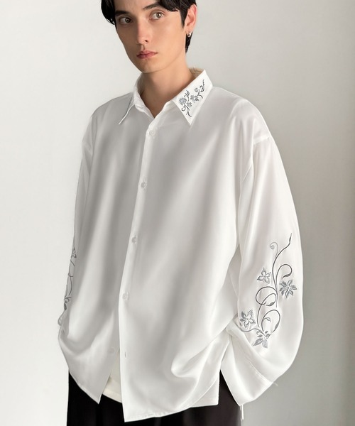 Classical Origin（クラシカルオリジン）の「「魅せる服。」刺繍使いルーズドレープシャツ（長袖）／Embroidery Loose Drape Shirt（シャツ/ブラウス・メンズ・チャコールグレー/ホワイト/ライトグレー・SMALL/MEDIUM/LARGE）」の5枚目の写真