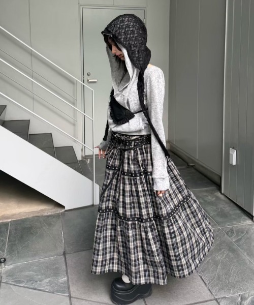 Never mind the XU / Chikashitsu+(ネバーマインド ザ エックスユー / チカシツプラス)の「【nmtc+】lace balaclava / 【エヌエムティーシープラス】レースバラクラバ<着用動画あり>(ニットキャップ/ビーニー・レディース・ブラック/ホワイト・ONE SIZE)」の14枚目の写真