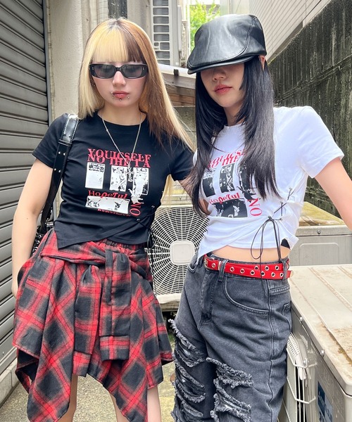 Figments(フィグメンツ)の「サイドレースアップパンクT(Tシャツ/カットソー・レディース・ブラック/ホワイト・FREE)」の11枚目の写真