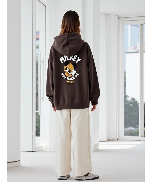 海外 ディズニー グーフィー 魚釣り パーカー スウェットフード 新品 ダイダイ 海外 ディズニー グーフィー 魚釣り パーカー スウェットフード