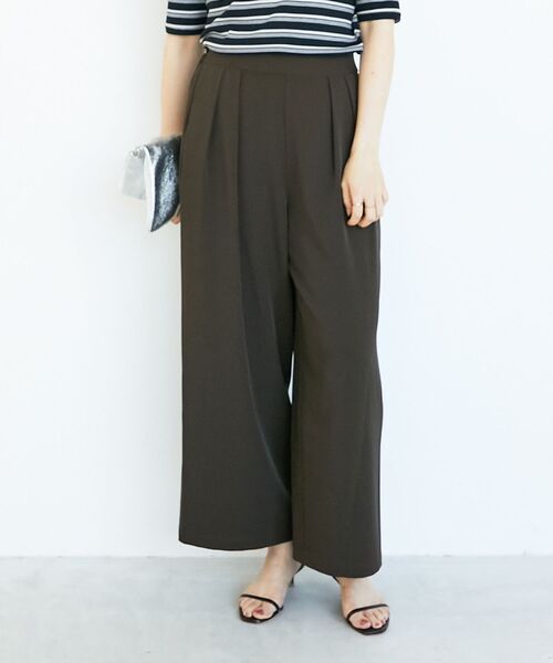 le.coeur blanc（ルクールブラン）の「《手洗い可能》フルダルダブルタックワイドパンツ（その他パンツ・レディース・キャメル/グレイッシュベージュ/ブラウン・38）」の14枚目の写真