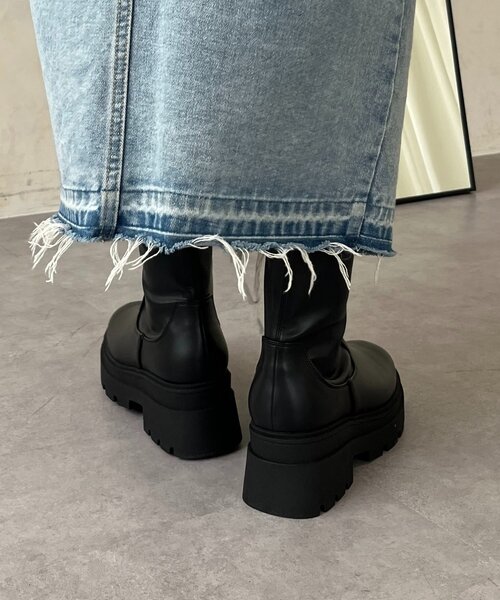 prose verse(プロズヴェール)の「トラックソールストレッチショートブーツ(ブーツ・レディース・ブラック・MEDIUM/SMALL/X-LARGE/LARGE)」の3枚目の写真