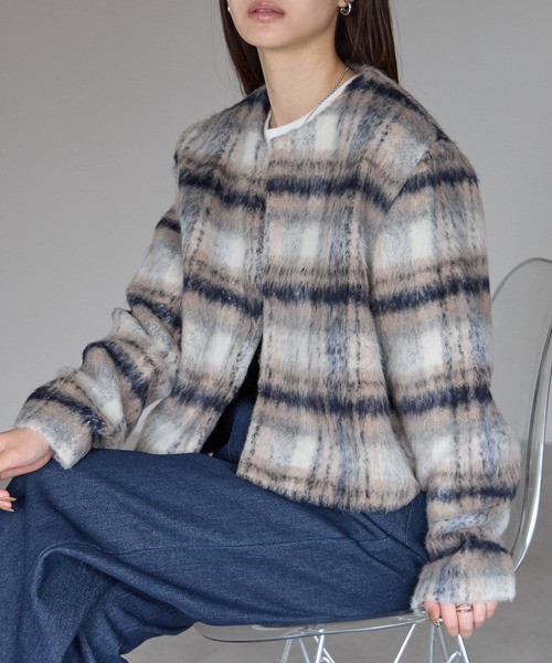 PREFERIR（プレフェリール）の「シャギーチェック ショート ジャケット（ノーカラージャケット・レディース・ブラウン/ネイビー・MEDIUM）」の22枚目の写真