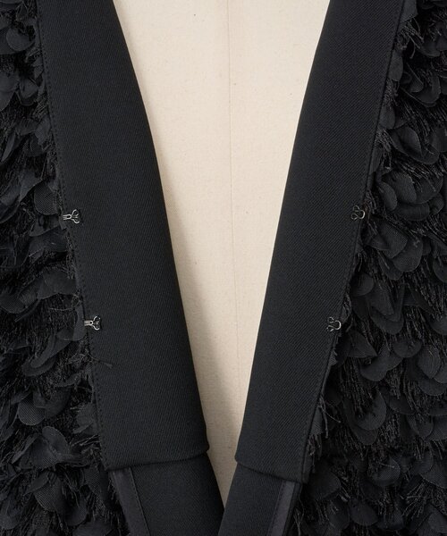 LIVETART（リヴェタート）の「フリンジ刺繍ブルゾン（ノーカラージャケット・レディース・ブラック・FREE）」の5枚目の写真