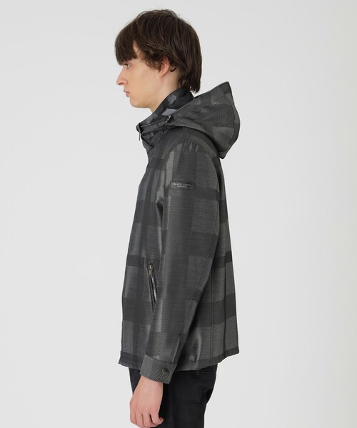 BLACK LABEL CRESTBRIDGE(ブラックレーベル・クレストブリッジ)の「シャドーチェックカルゼパーカー(パーカー・メンズ・グレー系その他/ブラック/ブルー・M/L/XL)」の16枚目の写真