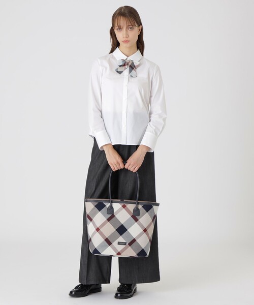 BLUE LABEL CRESTBRIDGE（ブルーレーベルクレストブリッジ）の「クレストブリッジチェックカルゼトートバッグ（トートバッグ・レディース・レッド/ベージュ系その他・FREE）」の10枚目の写真