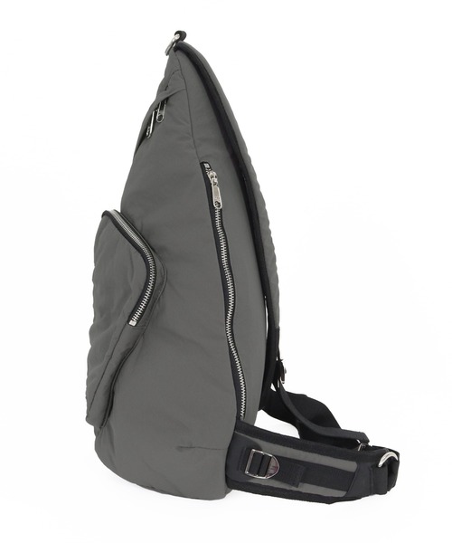 ADAM PATEK（アダムパテック）の「【ADAMPATEK】nylon sling bag（ボディバッグ/ウエストポーチ・メンズ・グレー/ブラック・FREE）」の6枚目の写真