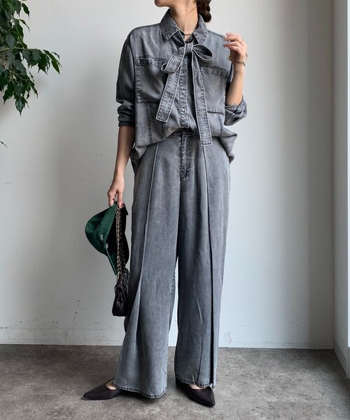 DouDou（ドゥドゥ）の「【WEB限定】棒タイ2WAYリヨセルデニムシャツ（シャツ/ブラウス・レディース・インディゴブルー/ブラック・FREE）」の3枚目の写真