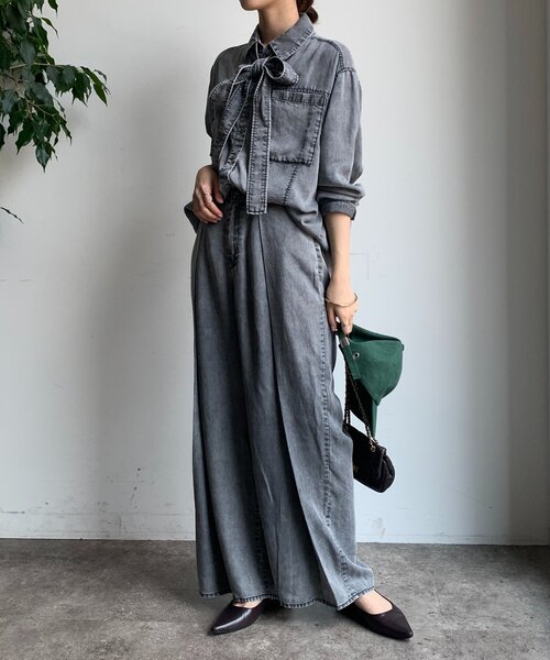 DouDou（ドゥドゥ）の「【WEB限定】棒タイ2WAYリヨセルデニムシャツ（シャツ/ブラウス・レディース・インディゴブルー/ブラック・FREE）」の4枚目の写真