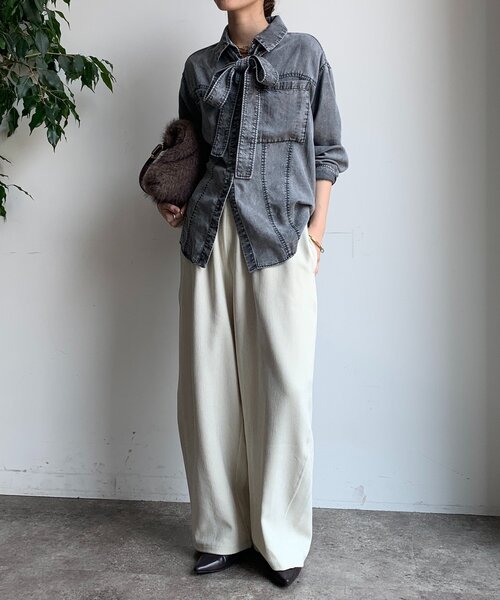 DouDou（ドゥドゥ）の「【WEB限定】棒タイ2WAYリヨセルデニムシャツ（シャツ/ブラウス・レディース・インディゴブルー/ブラック・FREE）」の9枚目の写真