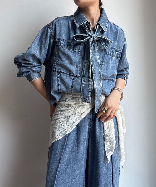 DouDou（ドゥドゥ）の「【WEB限定】棒タイ2WAYリヨセルデニムシャツ（シャツ/ブラウス・レディース・インディゴブルー/ブラック・FREE）」の20枚目の写真