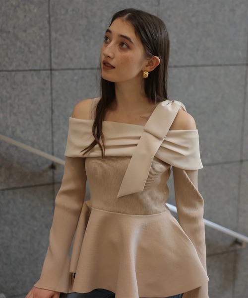 オフショルリボンドッキングニット（ニット/セーター）｜Rirandture