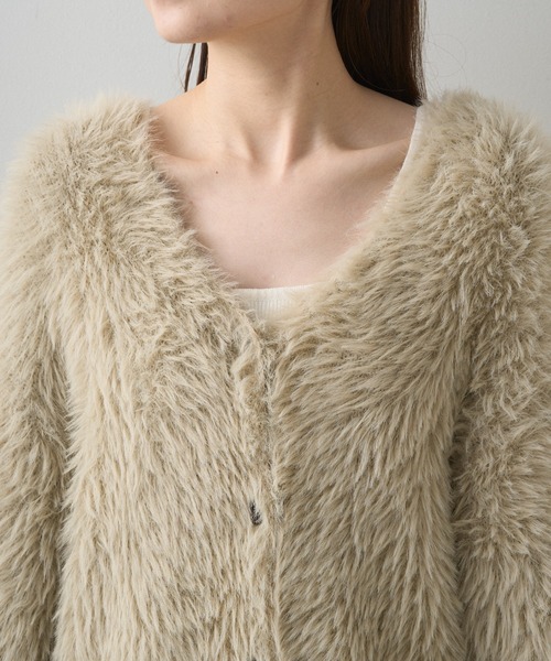 PUAL CE CIN（ピュアルセシン）の「シャギーニットVネックカーディガン（カーディガン/ボレロ・レディース・ベージュ/チャコールグレー・FREE）」の20枚目の写真