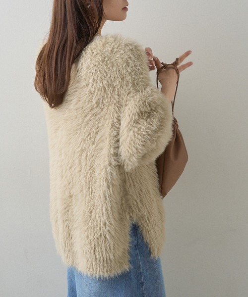 PUAL CE CIN（ピュアルセシン）の「シャギーニットVネックカーディガン（カーディガン/ボレロ・レディース・ベージュ/チャコールグレー・FREE）」の3枚目の写真