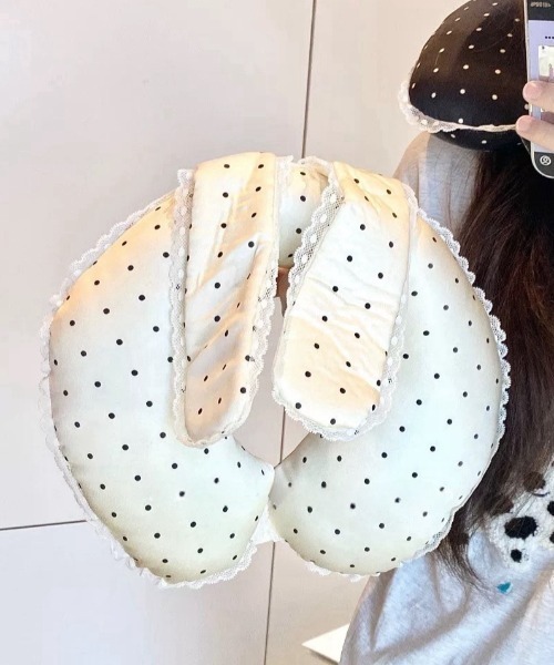 Made in I（メイドインアイ）の「Rabbit design dot neck pillow（クッション/クッションカバー・レディース・アイボリー/ブラック・FREE）」の7枚目の写真