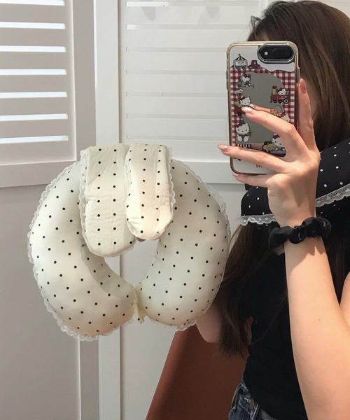 Made in I（メイドインアイ）の「Rabbit design dot neck pillow（クッション/クッションカバー・レディース・アイボリー/ブラック・FREE）」の3枚目の写真