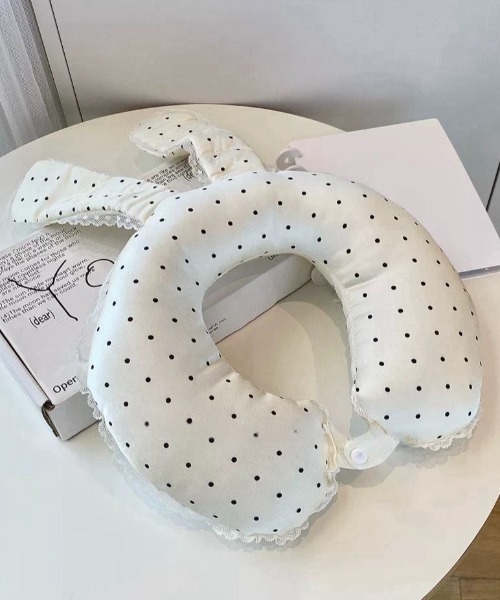 Made in I（メイドインアイ）の「Rabbit design dot neck pillow（クッション/クッションカバー・レディース・アイボリー/ブラック・FREE）」の4枚目の写真