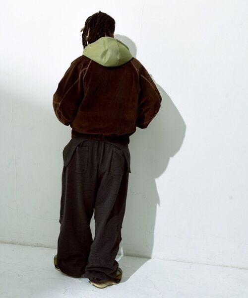 PULP/417EDIFICE(パルプフォーワンセブンエディフィス)の「Laid.B / レイドビー FROST MORNING PANTS(スウェットパンツ・メンズ・ブラウン/ブラック/グレー・1/2)」の5枚目の写真