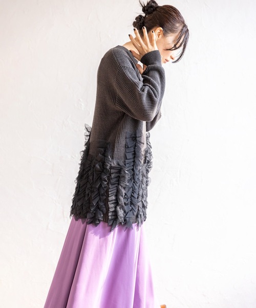 OSMOSIS（オズモーシス）の「チュールフリルニットプルオーバー（ニット/セーター・レディース・グレー/ブラック/チャコール/レッド・ONE SIZE）」の20枚目の写真