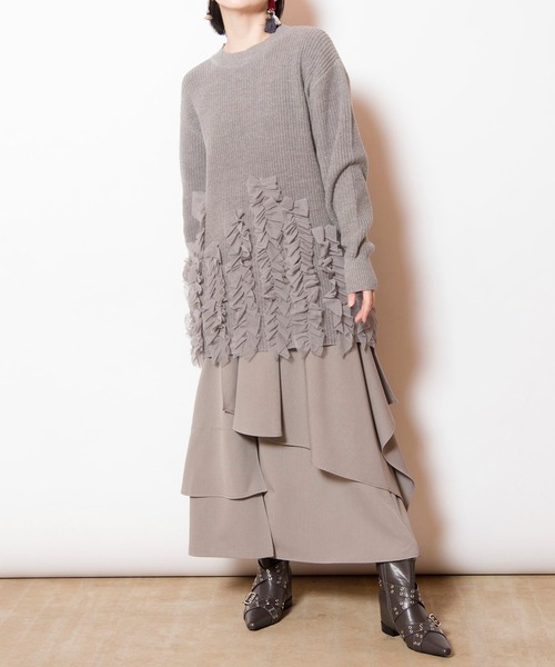 OSMOSIS（オズモーシス）の「チュールフリルニットプルオーバー（ニット/セーター・レディース・グレー/ブラック/チャコール/レッド・ONE SIZE）」の6枚目の写真