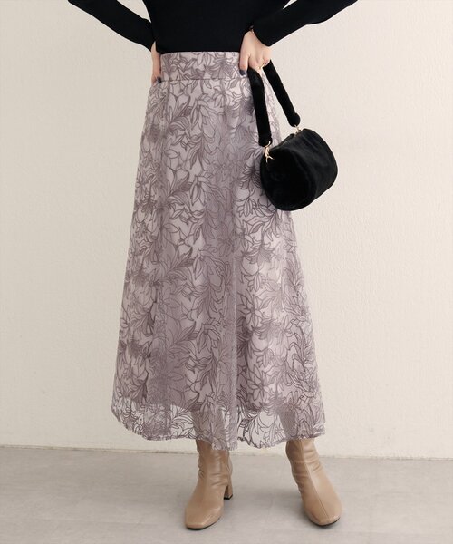 natural couture（ナチュラルクチュール）の「【WEB限定】〈osono〉長さ変えられるチュール刺繍レーススカート（スカート・レディース・グレイッシュベージュ/ネイビー/ボルドー・FREE）」の15枚目の写真