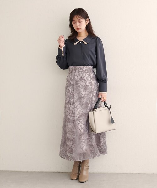 natural couture（ナチュラルクチュール）の「【WEB限定】〈osono〉長さ変えられるチュール刺繍レーススカート（スカート・レディース・グレイッシュベージュ/ネイビー/ボルドー・FREE）」の14枚目の写真