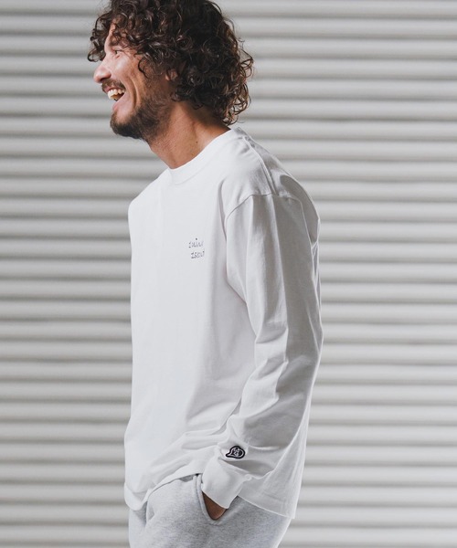 1minute 1second(ワンミニットワンセカンド)の「mlt5440-9oz USA cotton long sleeve cut&sewn with cursive embroidery ロングスリーブTシャツ(1M25F340)(Tシャツ/カットソー・メンズ・ホワイト/ホワイト×レッド/ブラック・S/M/L/XL)」の5枚目の写真