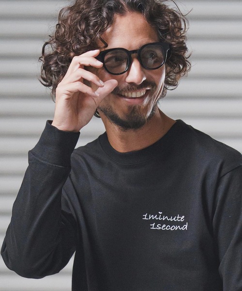 1minute 1second(ワンミニットワンセカンド)の「mlt5440-9oz USA cotton long sleeve cut&sewn with cursive embroidery ロングスリーブTシャツ(1M25F340)(Tシャツ/カットソー・メンズ・ホワイト/ホワイト×レッド/ブラック・S/M/L/XL)」の12枚目の写真