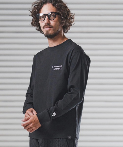1minute 1second(ワンミニットワンセカンド)の「mlt5440-9oz USA cotton long sleeve cut&sewn with cursive embroidery ロングスリーブTシャツ(1M25F340)(Tシャツ/カットソー・メンズ・ホワイト/ホワイト×レッド/ブラック・S/M/L/XL)」の16枚目の写真