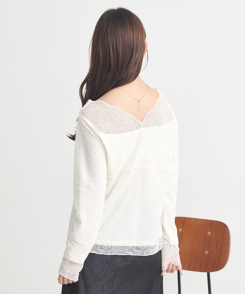 earth music&ecology（アースミュージックアンドエコロジー）の「【吸湿発熱/前後2WAY】あったかフェミニンインナー（2wayネック）（Tシャツ/カットソー・レディース・ライトグレー/ブラック/オフホワイト/ホワイト系その他2・S/M）」の18枚目の写真