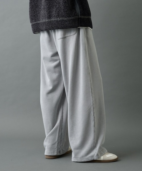 COLONY 2139(コロニートゥーワンスリーナイン)の「パウダー加工スウェットワイドパンツ(スウェットパンツ・メンズ・グレー/バーガンディー/ブラック・LARGE/MEDIUM)」の4枚目の写真