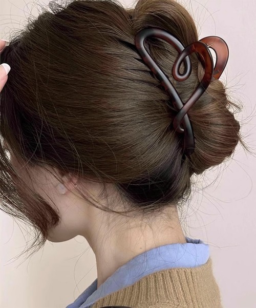 Miniministore（ミニミニストア）の「バンスクリップ 大きめ ヘアクリップ（バレッタ/ヘアクリップ・レディース・ブラック系2/オフホワイト/ブラック系1/ブラウン/キャメル/ピンク・FREE）」の5枚目の写真