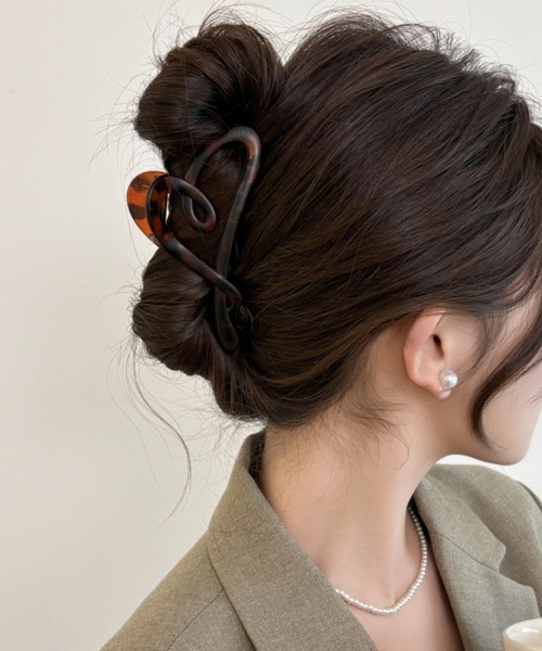 Miniministore（ミニミニストア）の「バンスクリップ 大きめ ヘアクリップ（バレッタ/ヘアクリップ・レディース・ブラック系2/オフホワイト/ブラック系1/ブラウン/キャメル/ピンク・FREE）」の12枚目の写真