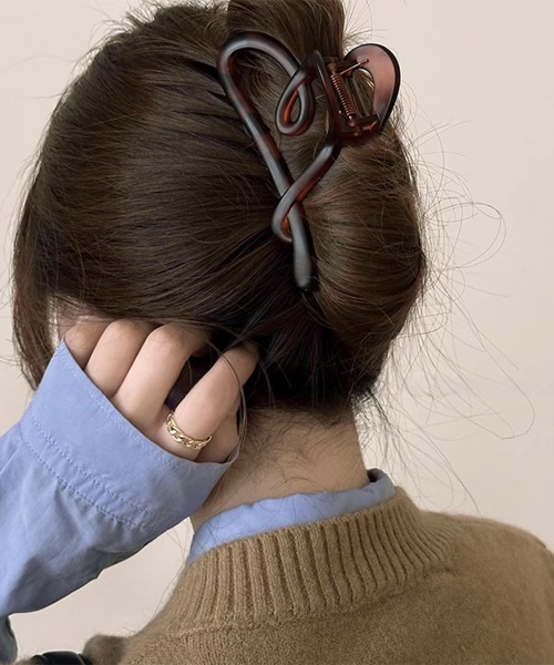 Miniministore（ミニミニストア）の「バンスクリップ 大きめ ヘアクリップ（バレッタ/ヘアクリップ・レディース・ブラック系2/オフホワイト/ブラック系1/ブラウン/キャメル/ピンク・FREE）」の15枚目の写真