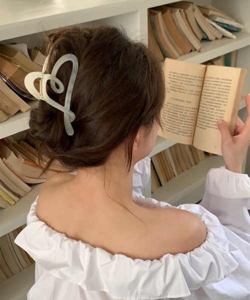 Miniministore（ミニミニストア）の「バンスクリップ 大きめ ヘアクリップ（バレッタ/ヘアクリップ・レディース・ブラック系2/オフホワイト/ブラック系1/ブラウン/キャメル/ピンク・FREE）」の18枚目の写真