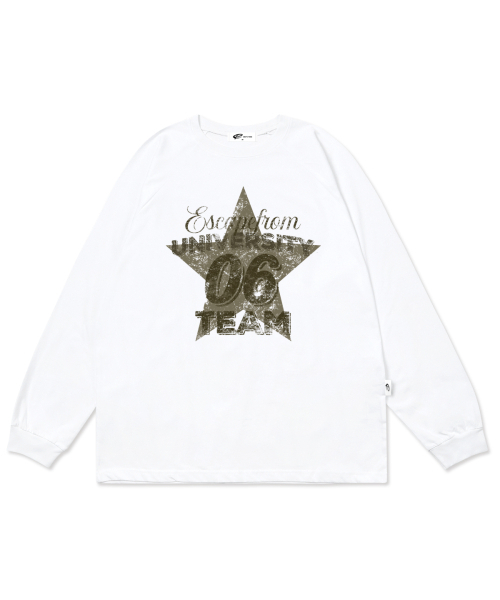 ESCAPEFROM(エスケープフロム)の「カーキユニバーシティスタープリントロングスリーブホワイト(Tシャツ/カットソー・レディース・その他・MEDIUM/LARGE/SMALL)」の1枚目の写真