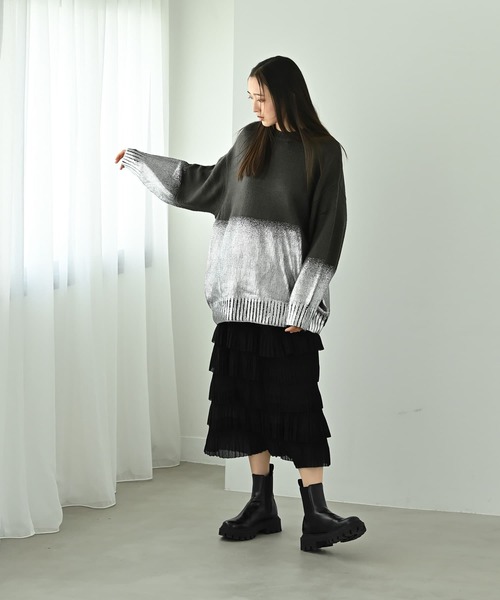 STYLE DELI(スタイルデリ)の「【BLK001】箔プリントオーバーサイズプルオーバー(ニット/セーター・レディース・ブラック/アイボリー/チャコール・FREE)」の15枚目の写真
