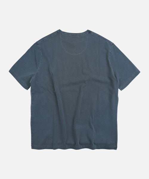 FRIZMWORKS(フリズムワークス)の「COVER STITCH PIGMENT DYEING TEE _ NAVY(Tシャツ/カットソー・メンズ・その他・MEDIUM/LARGE/SMALL)」の2枚目の写真