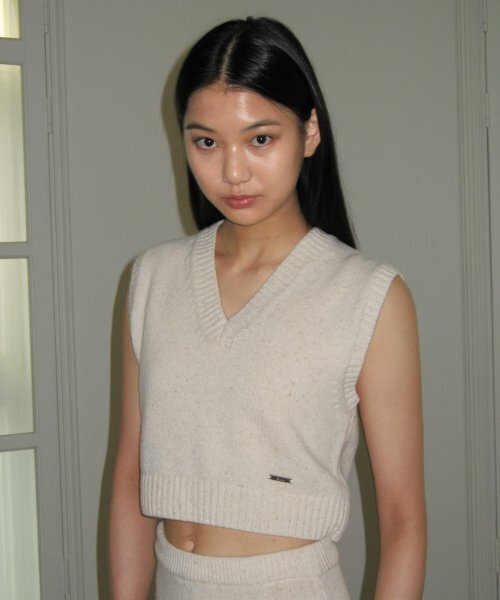 WOOL BLENDED KNIT VEST (IVORY)
