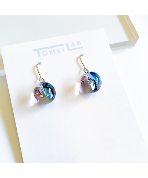 tone(トーン)の「【TOMEI LAB】グラデーション クリア ピアス(MA)(ピアス(両耳用)・レディース・ブラウン系その他/ピンク系その他/グリーン系その他・FREE)」の3枚目の写真