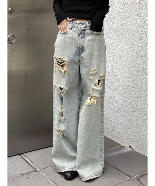 EMODA(エモダ)の「バルキーワイドハイウエストクラッシュジーンズ(デニムパンツ・レディース・ライトブルー/インディゴブルー・X-SMALL/SMALL/MEDIUM)」の11枚目の写真