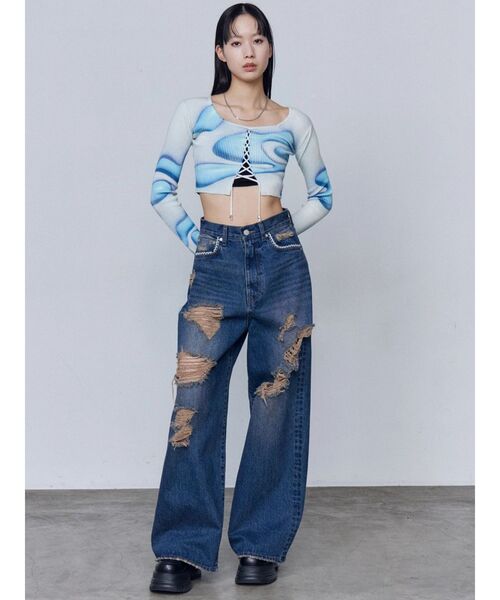 EMODA(エモダ)の「バルキーワイドハイウエストクラッシュジーンズ(デニムパンツ・レディース・ライトブルー/インディゴブルー・X-SMALL/SMALL/MEDIUM)」の19枚目の写真