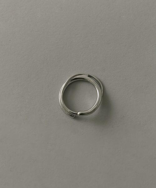 SMELLY（スメリー）の「ステンレスニュアンスクロスリング（リング・メンズ・シルバー・18）」の3枚目の写真