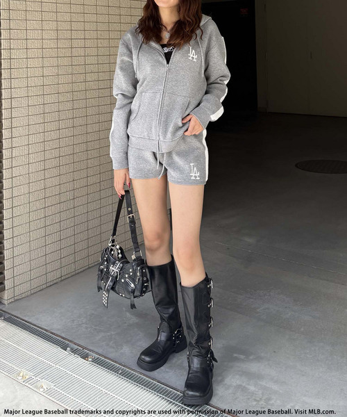 BACK TO THE FIELD（バック トゥー ザ フィールド）の「【MLB】刺しゅうロゴニットセットアップ（セットアップ・レディース・ブラック/グレー/カーキ系・FREE）」の9枚目の写真