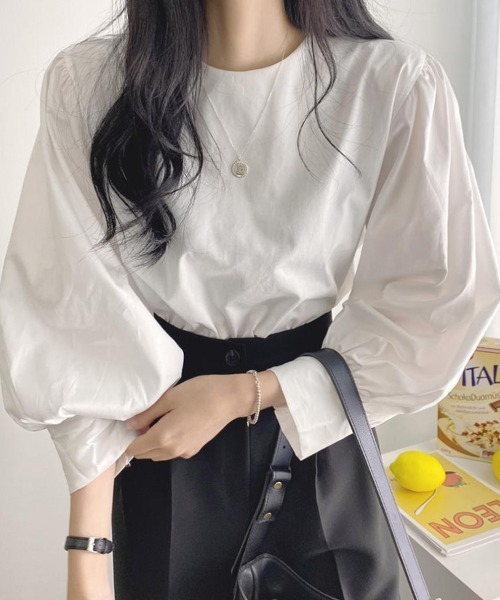 Flugge(フラッジー)の「ボリュームスリーブブラウス(シャツ/ブラウス・レディース・ホワイト/ブラック/ブルー・LARGE/MEDIUM)」の11枚目の写真