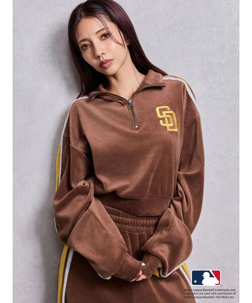 MLB（メジャーリーグベースボール）の「GYDA［MLB］2ラインハーフZIPショートトップス（Tシャツ/カットソー・レディース・ブラック/オフホワイト/ブラウン・FREE）」の12枚目の写真