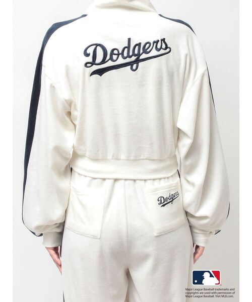 MLB（メジャーリーグベースボール）の「GYDA［MLB］2ラインハーフZIPショートトップス（Tシャツ/カットソー・レディース・ブラック/オフホワイト/ブラウン・FREE）」の18枚目の写真