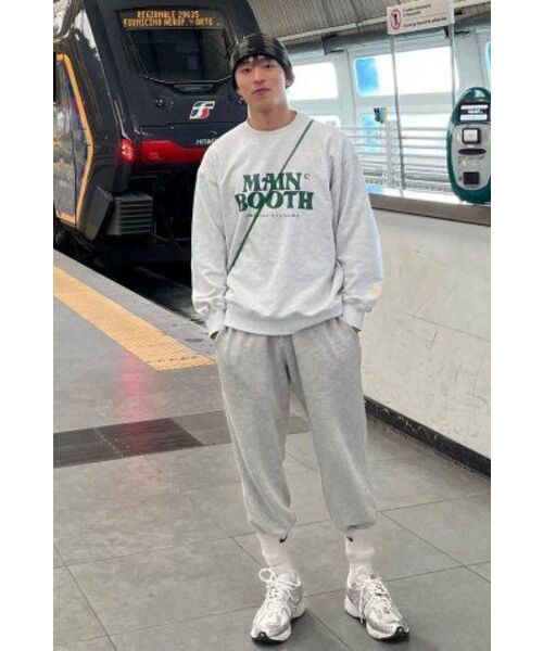 MAINBOOTH(メインブース)の「Original Logo Sweatshirt(CLOUD GRAY)(スウェット・レディース・その他・2/3/1)」の9枚目の写真